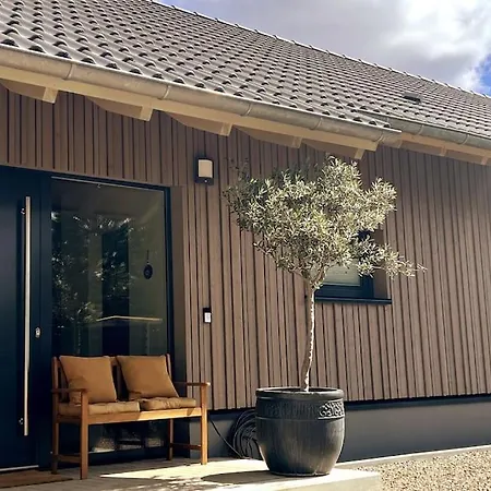 Forest Retreat- Serene 160m2 With Forest Views Apartment *