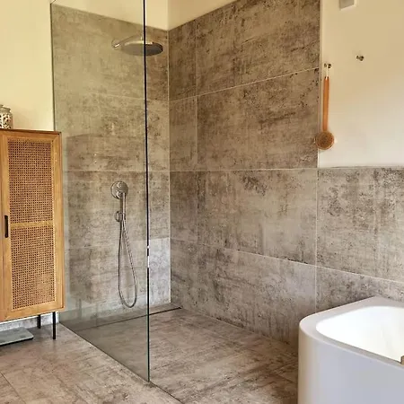 Apartment Forest Retreat- Serene 160m2 With Forest Views Wermelskirchen