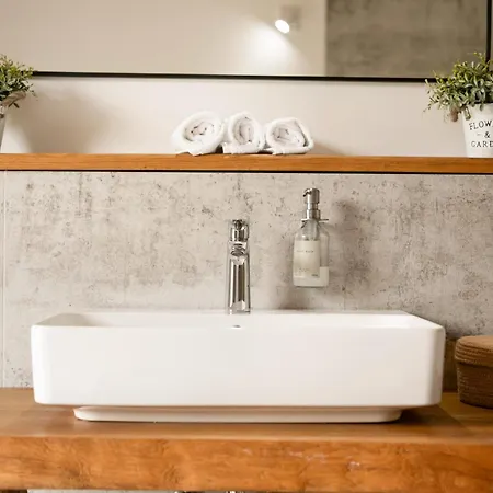 Forest Retreat Nature Nahe Koeln- 160 M2, 2 Schlafzimmer Und Blick Ins Naturschutzgebiet * ורמלסקירכן