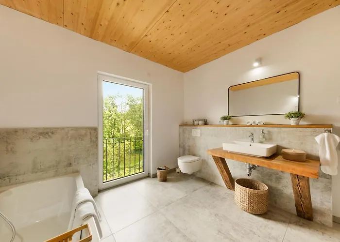 Διαμέρισμα Forest Retreat Nahe Koeln- 160 M2, 2 Schlafzimmer, Wallbox Und Blick Ins Naturschutzgebiet *