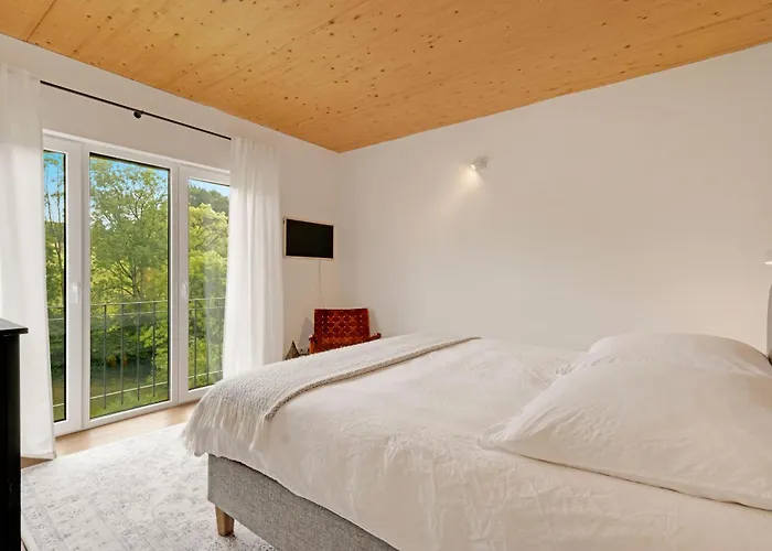 Forest Retreat Nature Nahe Koeln- 160 M2, 2 Schlafzimmer Und Blick Ins Naturschutzgebiet